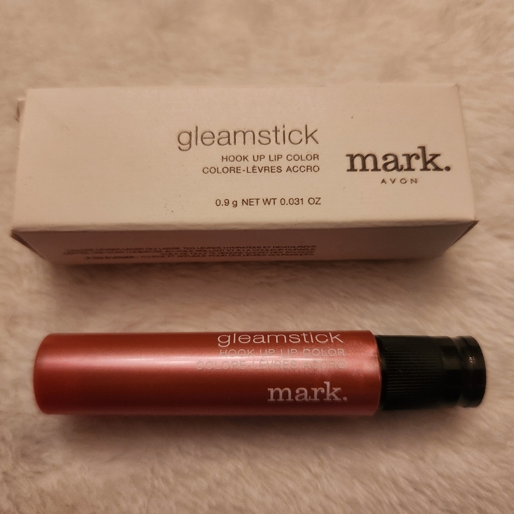 Avon Mark Gleamstick Lip Color